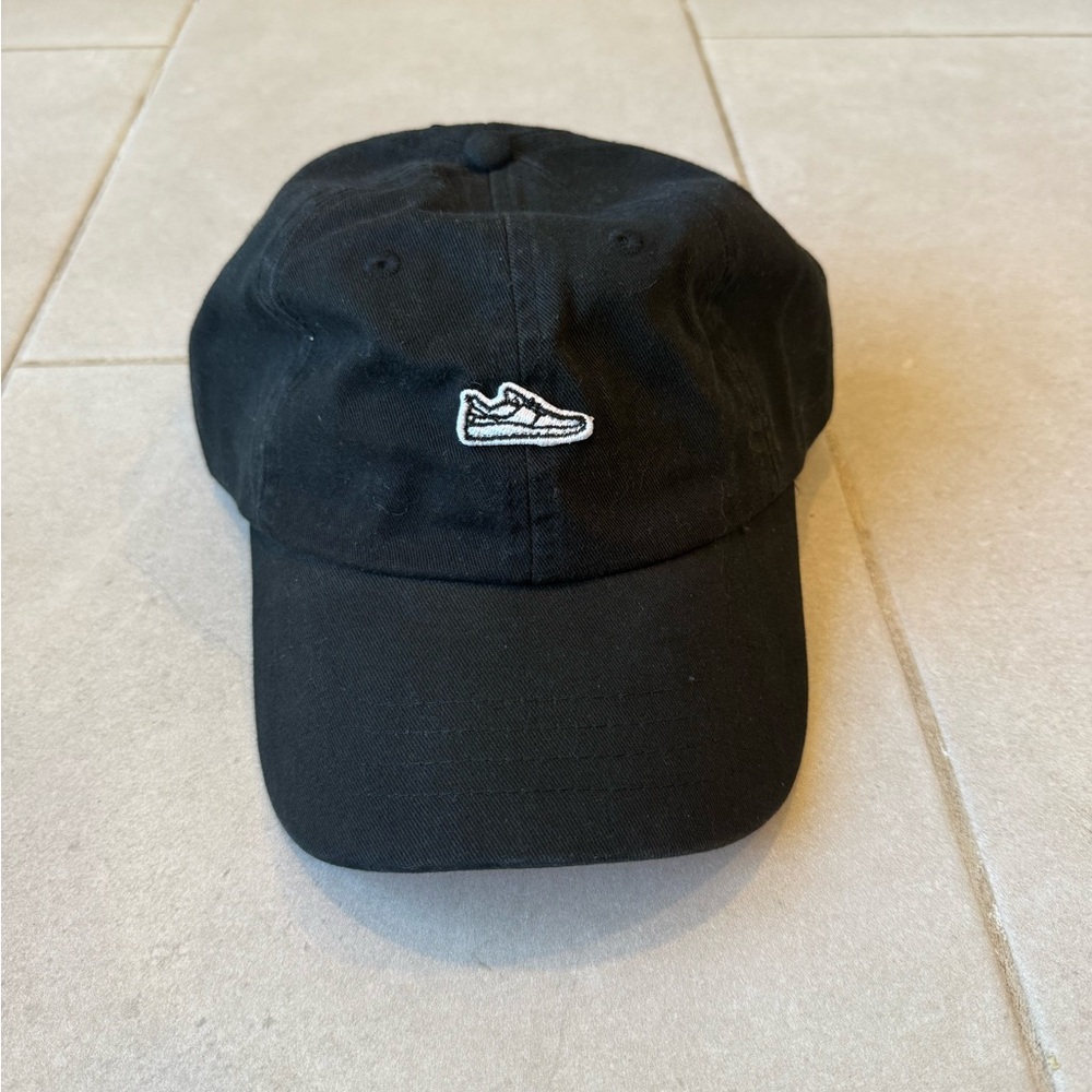 Sneaker baseball cap